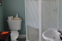 Audrey-Bliss-bathroom-2